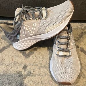 New Balance Fresh Foam Roav Sneakers